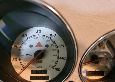 1998 Mercedes-Benz Slk 230 Kompressor z USA, uszkodzony, nr VIN WDBKK47F4WF064051